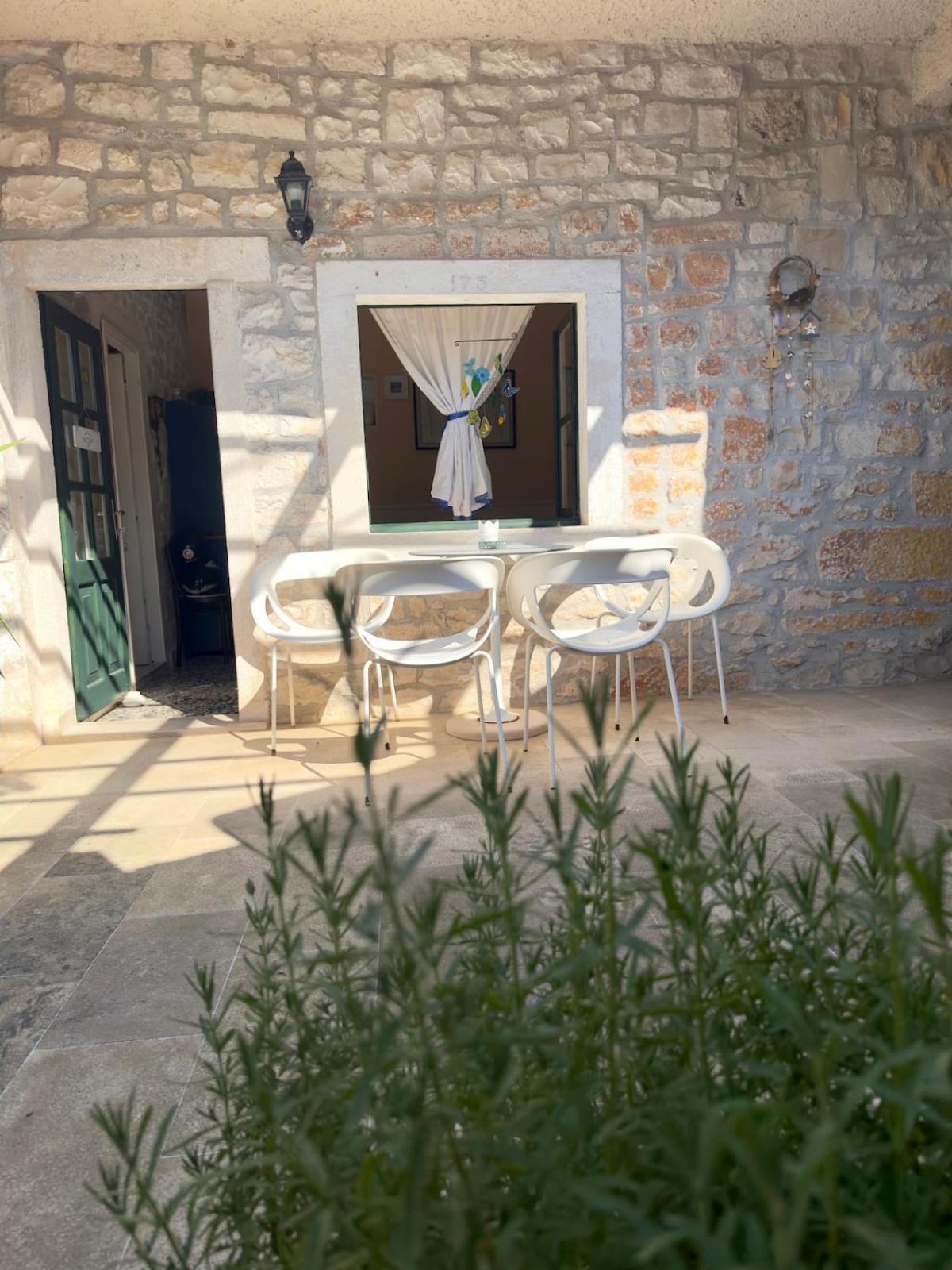 Visilo Stone House Vila Pucisca Exterior foto