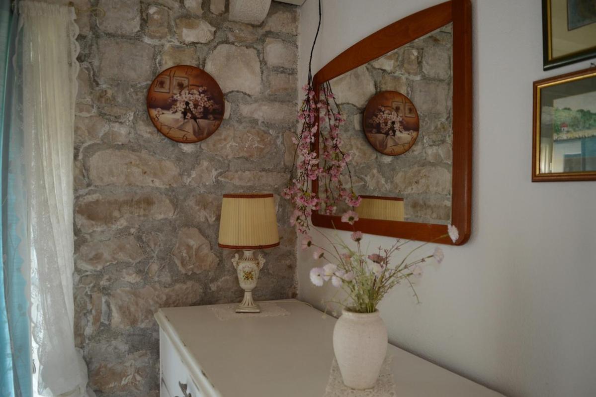 Visilo Stone House Vila Pucisca Exterior foto